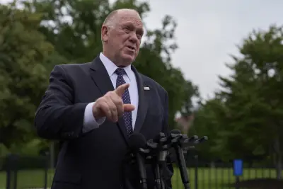 Democrats, Violently Fighting ICE and the Border Patrol, Prove Themselves To Be the ‘Stupid Party’