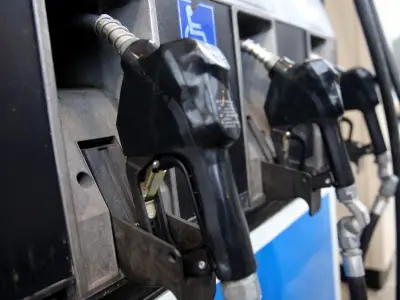 Iran conflict, holiday travel impacting Mass. gas prices