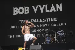 Authorities Investigate Rapper for ‘Death to the IDF’ Chant at Glastonbury Festival as Antisemitism Engulfs Britain’s Summer Music Scene